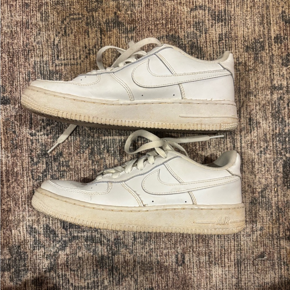 Nike Cream Air Force 1 Sneakers